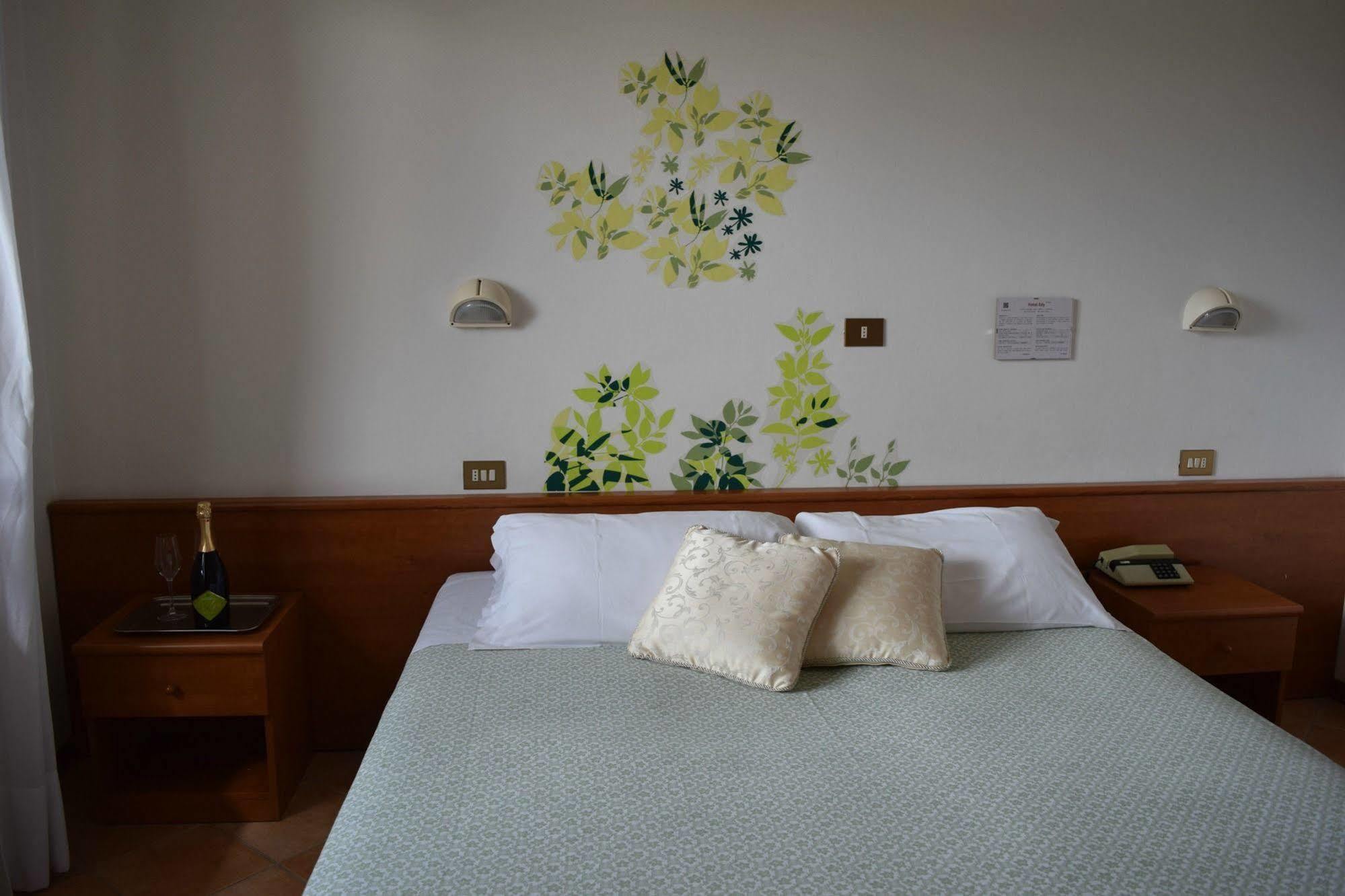 Eco-Hotel Edy Кианчано Терме Екстериор снимка